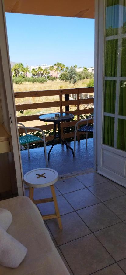 Cleo Rooms 250M From The Beach Malia Exterior foto