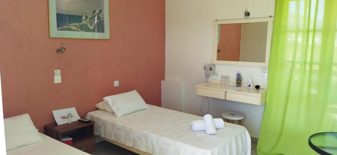 Cleo Rooms 250M From The Beach Malia Exterior foto